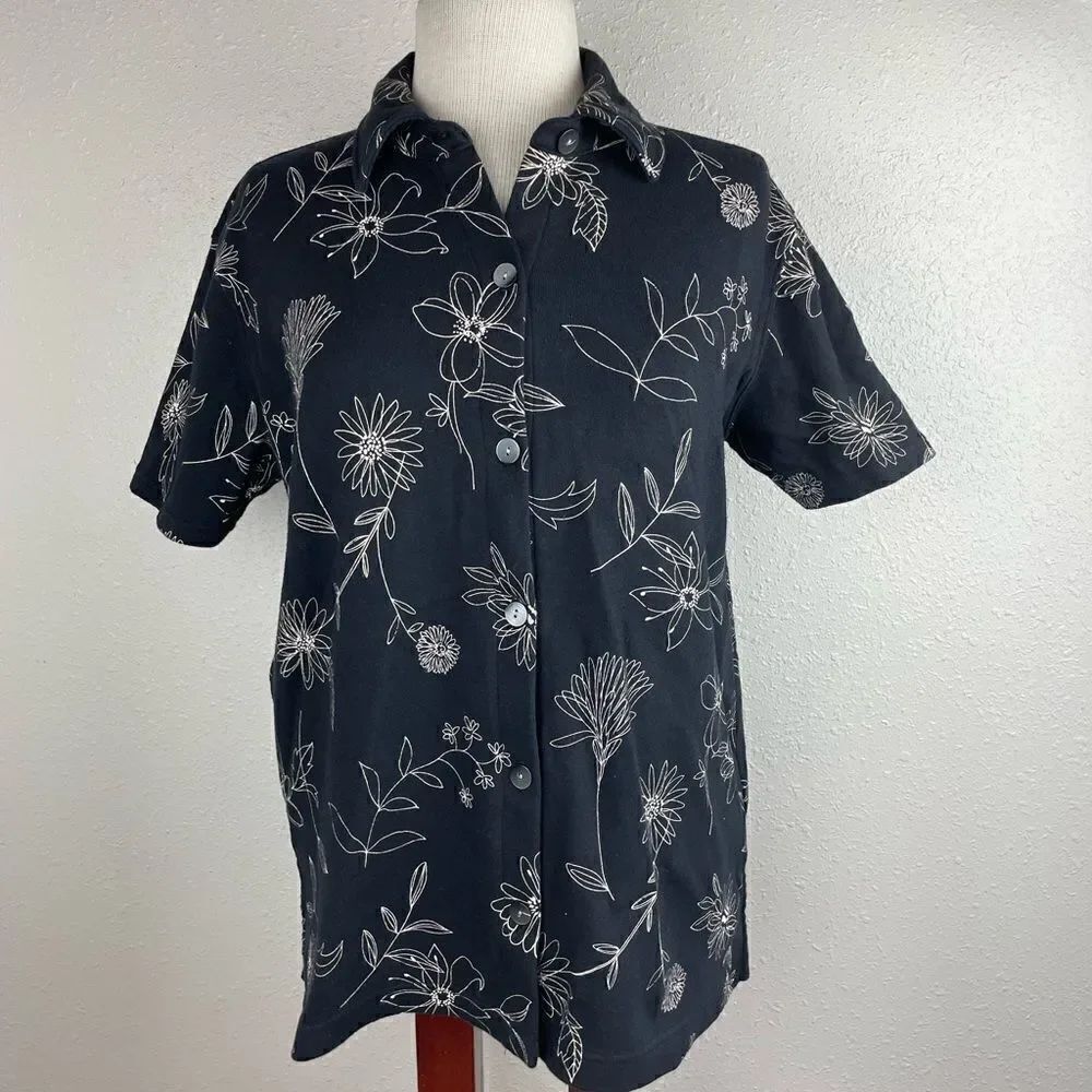 Chaus Sport Button Down Shirt Size S EUC